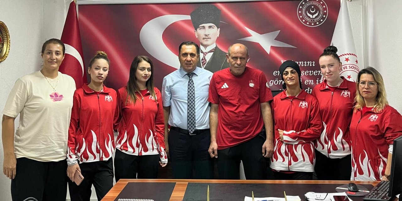 Müdür Türkoğlu ziyaretleri kabul etti