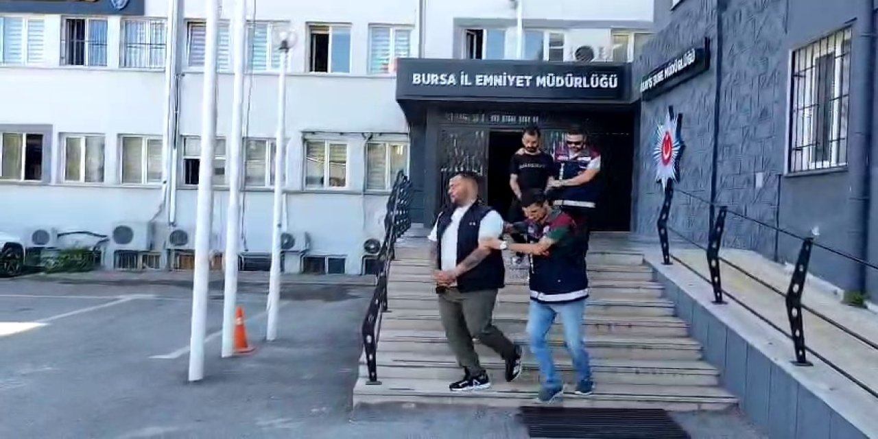 Telefon Dolandırıcıları Yaşlı Adamı 5 Milyon Lira Dolandırdı