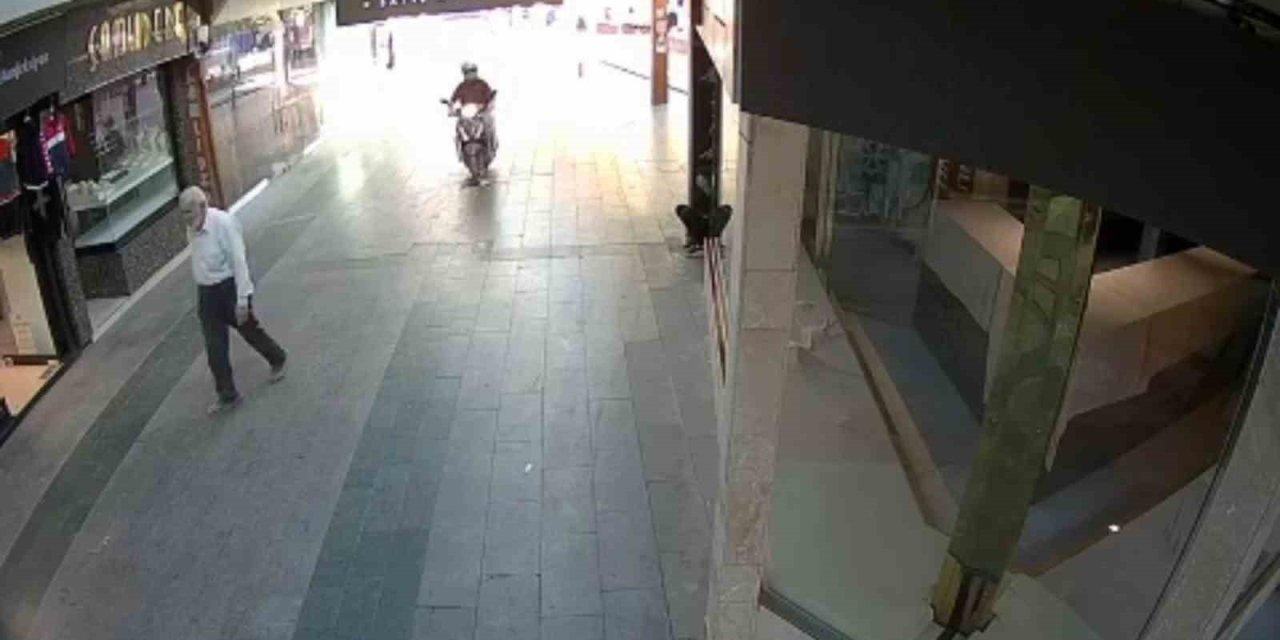 Motosiklet Sürücüsü Ölümden Döndü