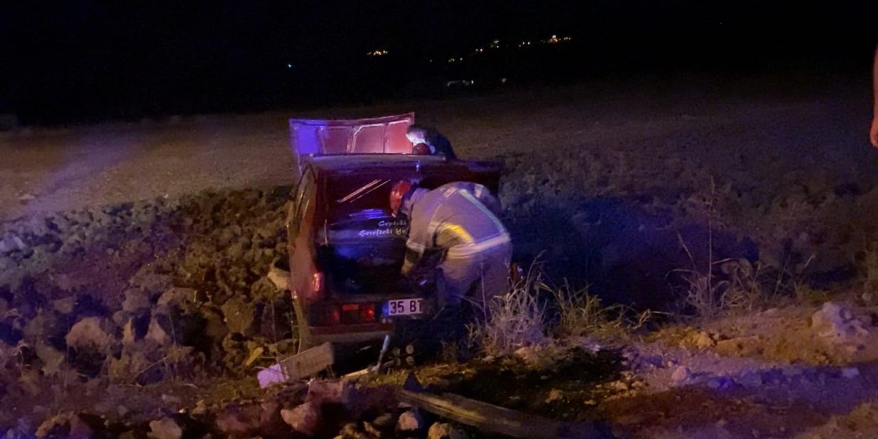 Damadının Aracıyla Kaçan Adam Tarlaya Uçtu