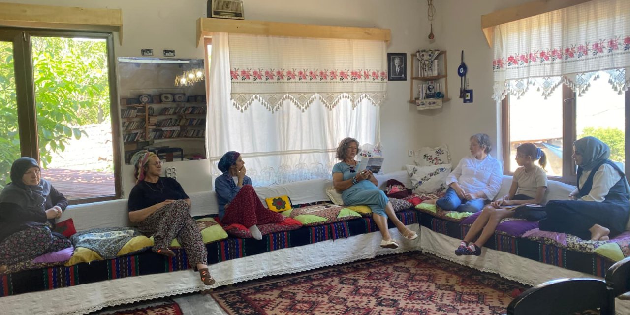 Kitapların bir araya getirdiği güzel buluşma