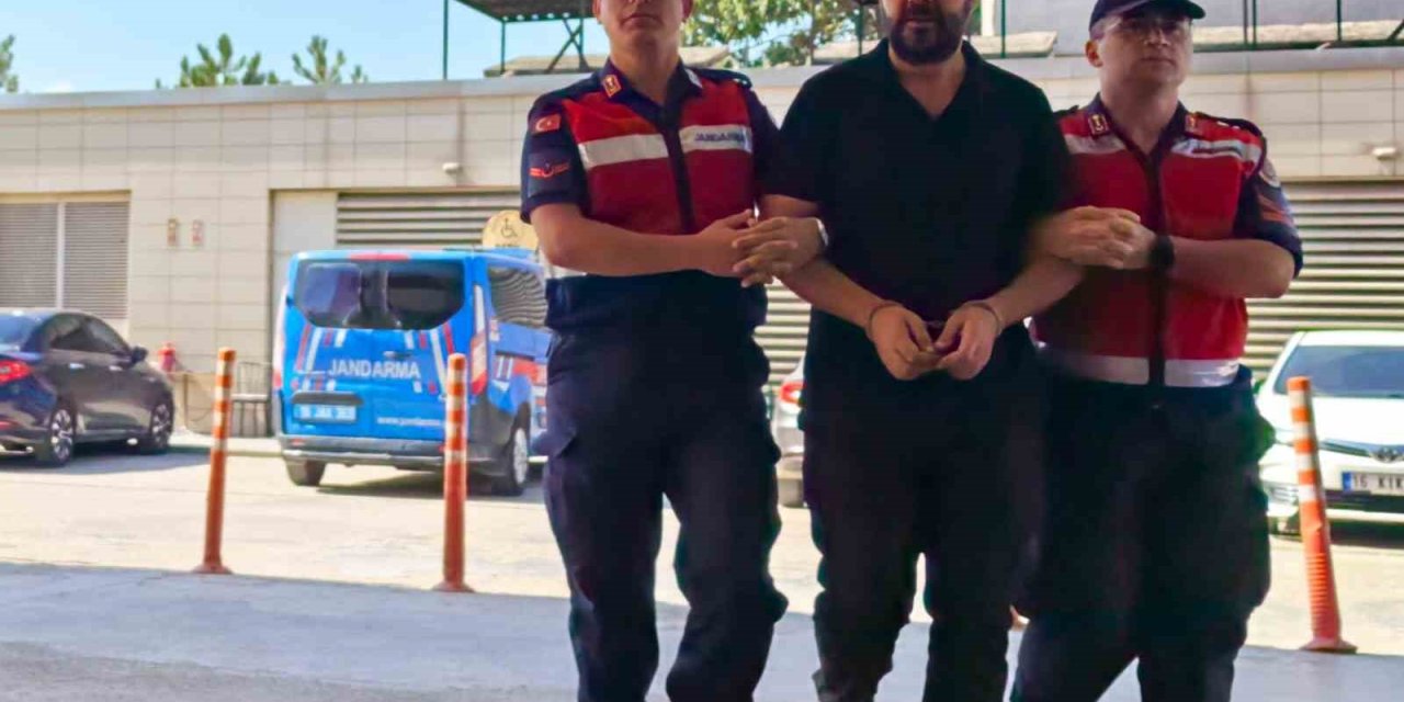Kavanoz İçindeki Uyuşturucu İçin Operasyon
