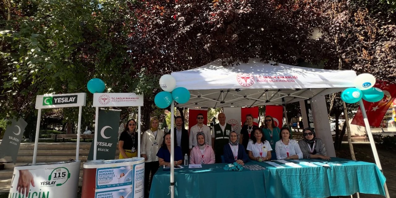 Yeşilay stant açtı