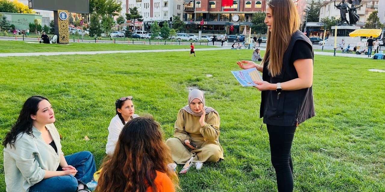 Siberay Ekiplerinden Sokakta Bilgilendirme Çalışması