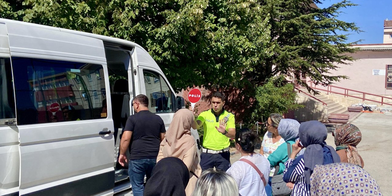 Servis Sürücülerine Uygulamalı Eğitim