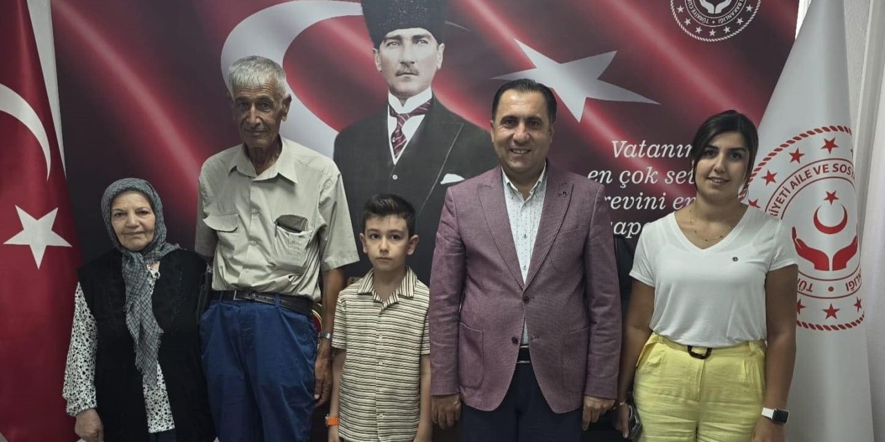 Torunlarına Koruyucu Aile Oldular