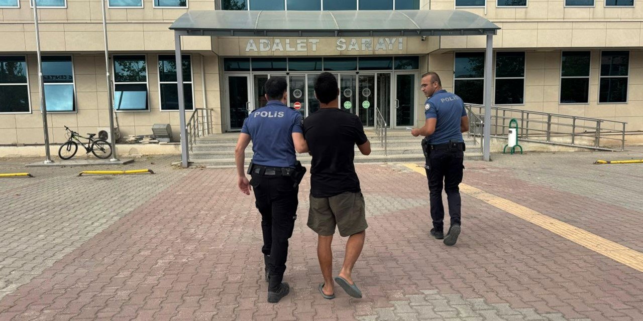 Denizde Kurtarıldı, Karada Yakalandı