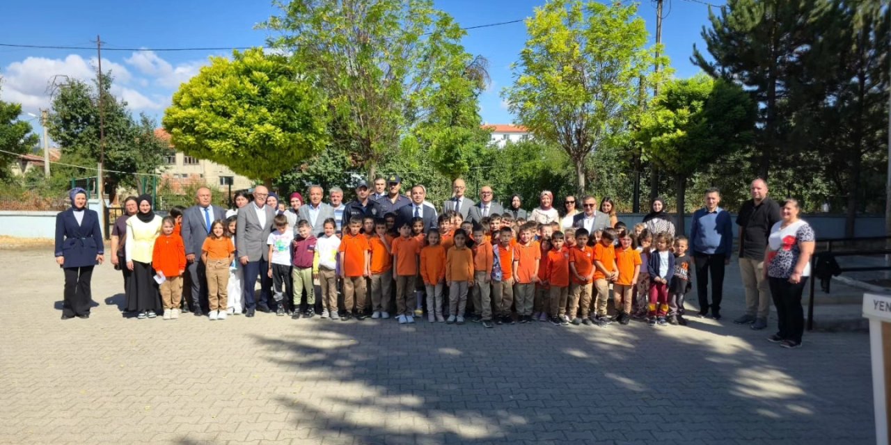 Yenipazar'da İlköğretim Haftası Kutlandı