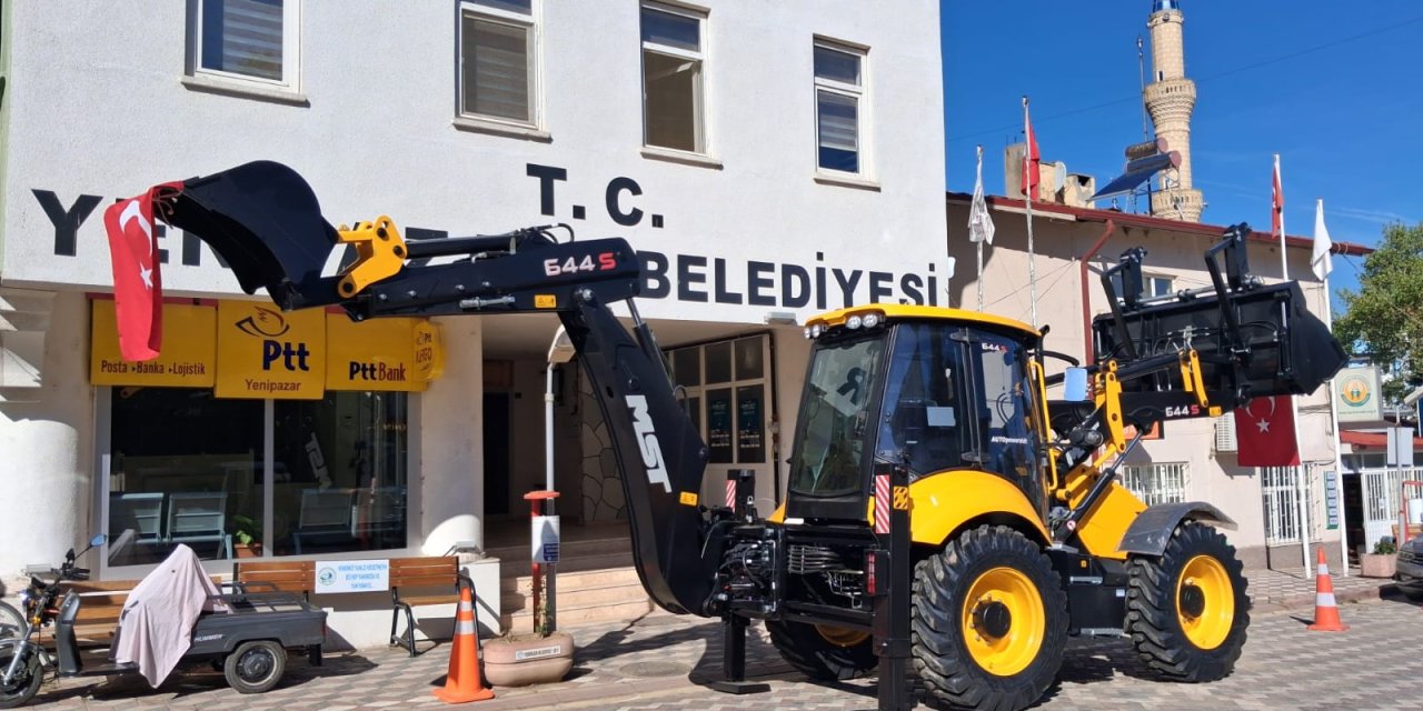 Yenipazar Belediyesi’ne yeni iş makinası