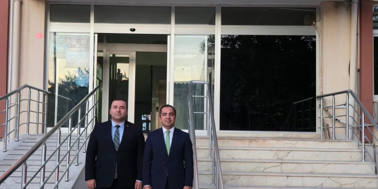 Kaymakam Ünal'dan Kaymakam Uçar'a Ziyaret