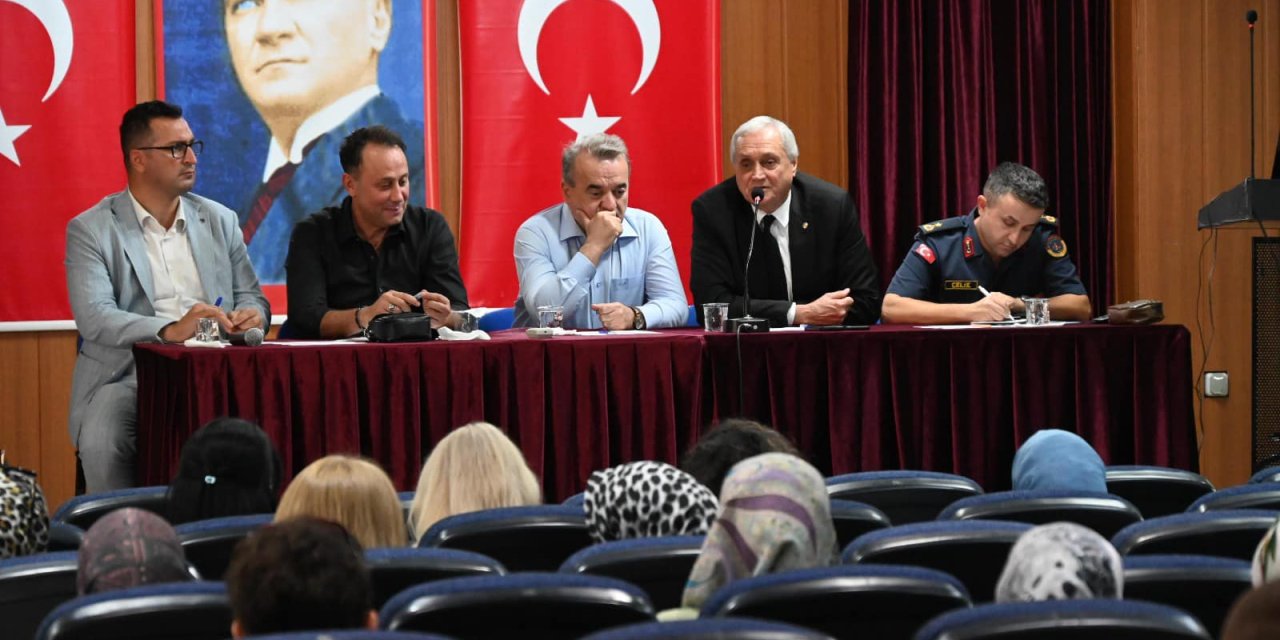 Bozüyük'te Okul Güvenliği Toplantısı