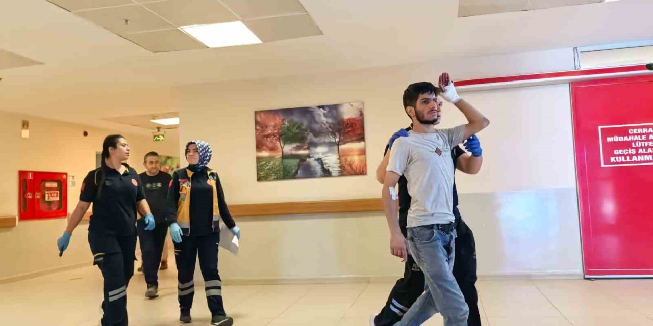 Demir Keserken Yaralandı