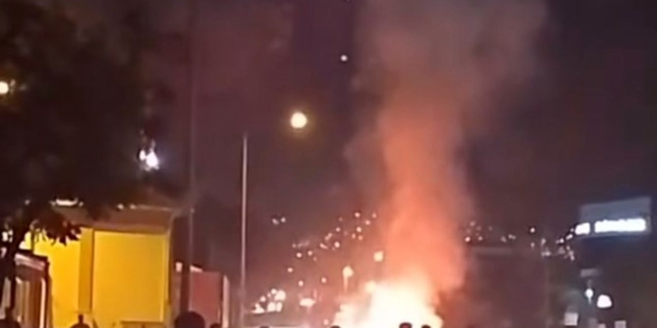 Seyir Halindeki Araç Alev Topuna Döndü