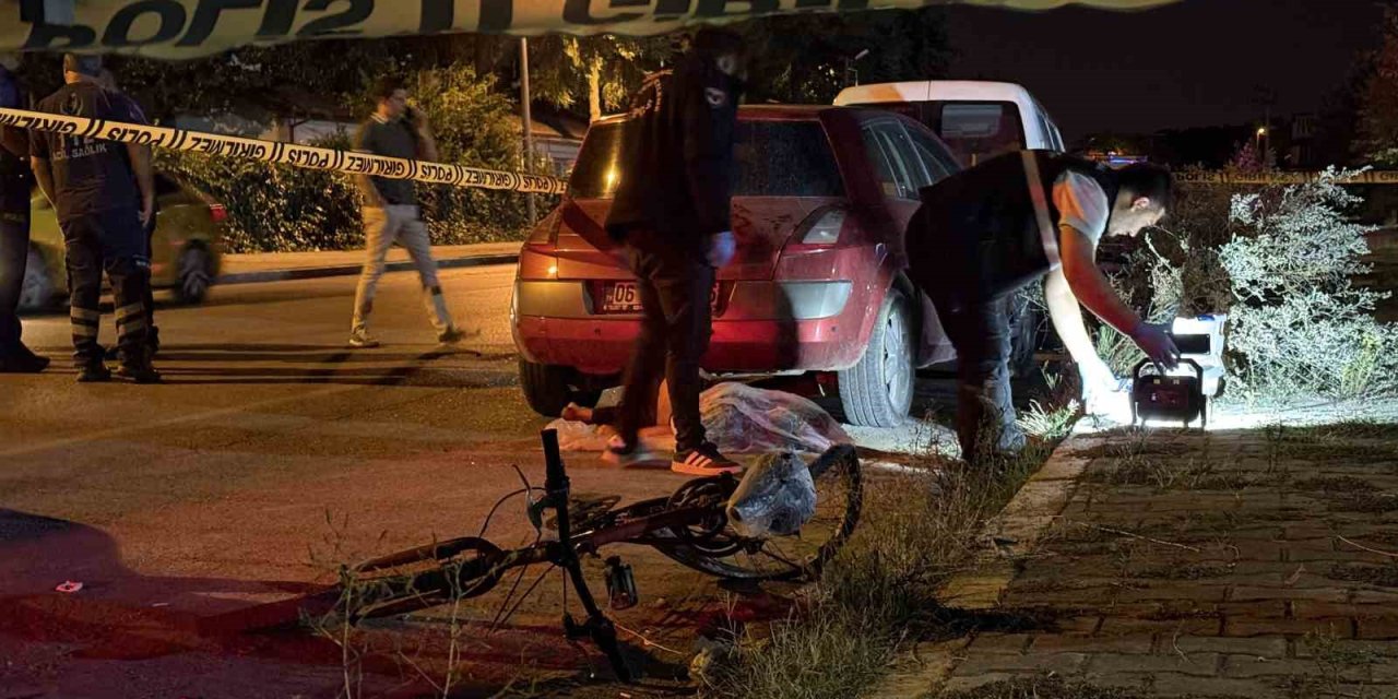 Bisikletli Gence Çarpıp Otomobili Otogara Bırakarak Kaçtı