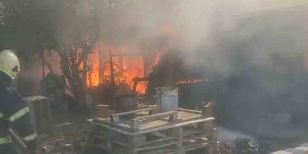Bağ Evi Alev Alev Yandı