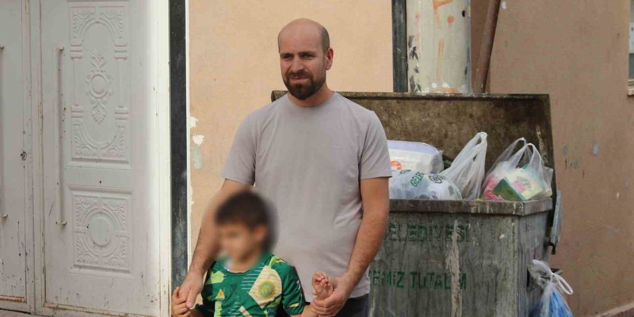 6 Yaşındaki Çocuk Altın Dolu Kutuyu Sokağa Attı, Bulan Kadın Kayıplara Karıştı
