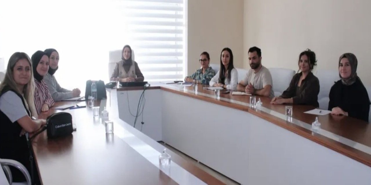 Sosyal Hizmet Merkezi Müdürlüğü Kadın İrtibat Görevlilerine Eğitim