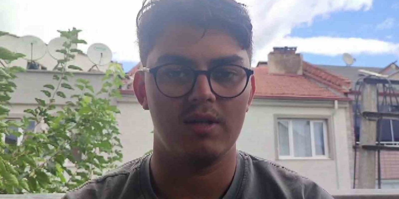 112 Kilometreyi Paraşütle Uçtu