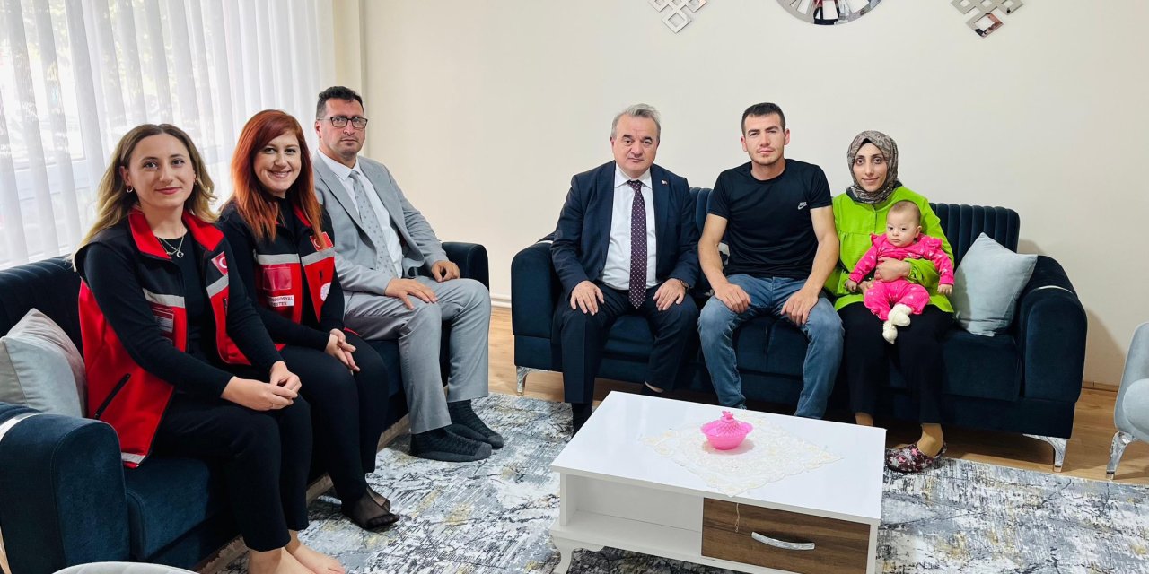 Kaymakam Öztürk'ten Anlamlı Ziyaret