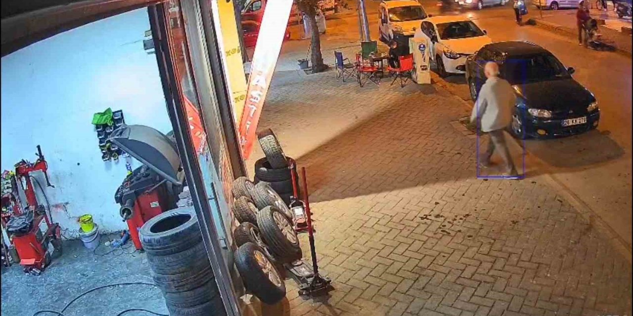 Alkollü Sürücünün Kullandığı Otomobil Elektrikli Bisiklete Çarptı: 1 Yaralı
