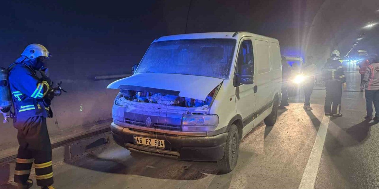 Osmangazi Tüneli’nde Araç Yangını