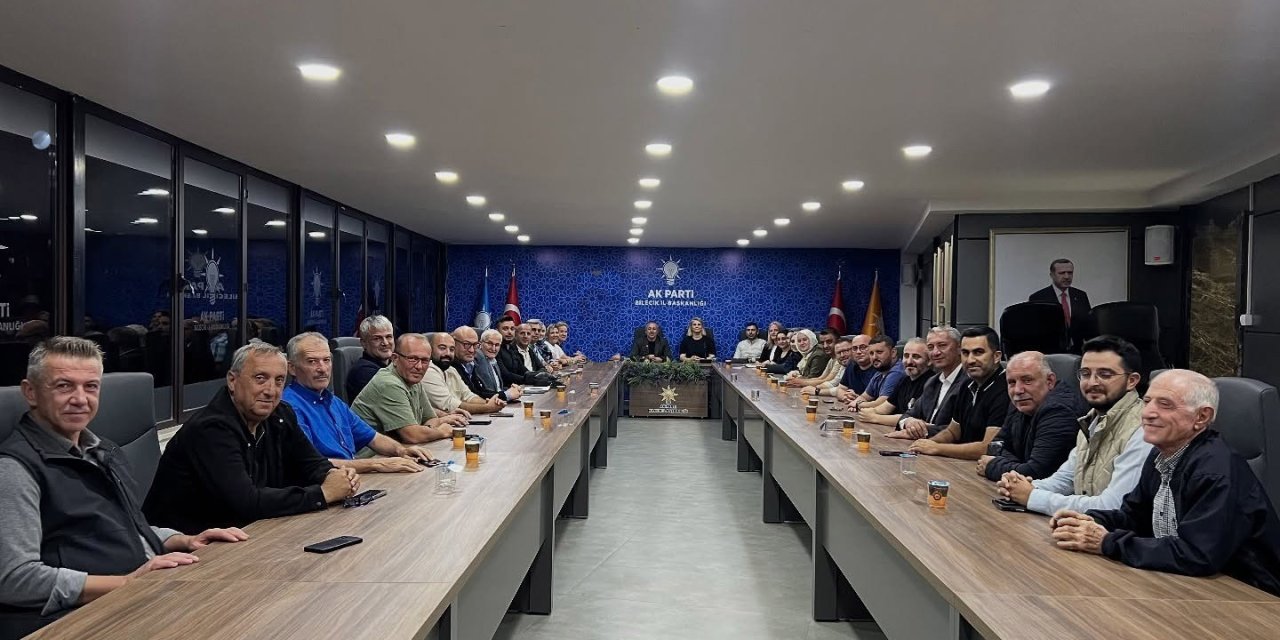 Ak Parti Heyeti Yönetim Kurulu Toplantısında Bir Araya Geldi