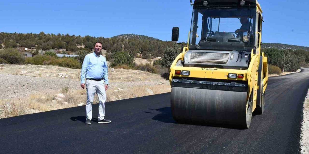 7 Kilometrelik Sıcak Asfalt: O Mahalle Tozdan Kurtuldu