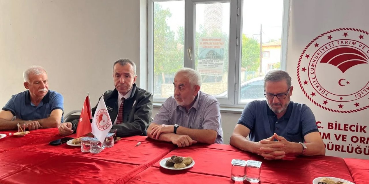Müdür Ayvalık Çiftçilerle Bir Araya Geldi