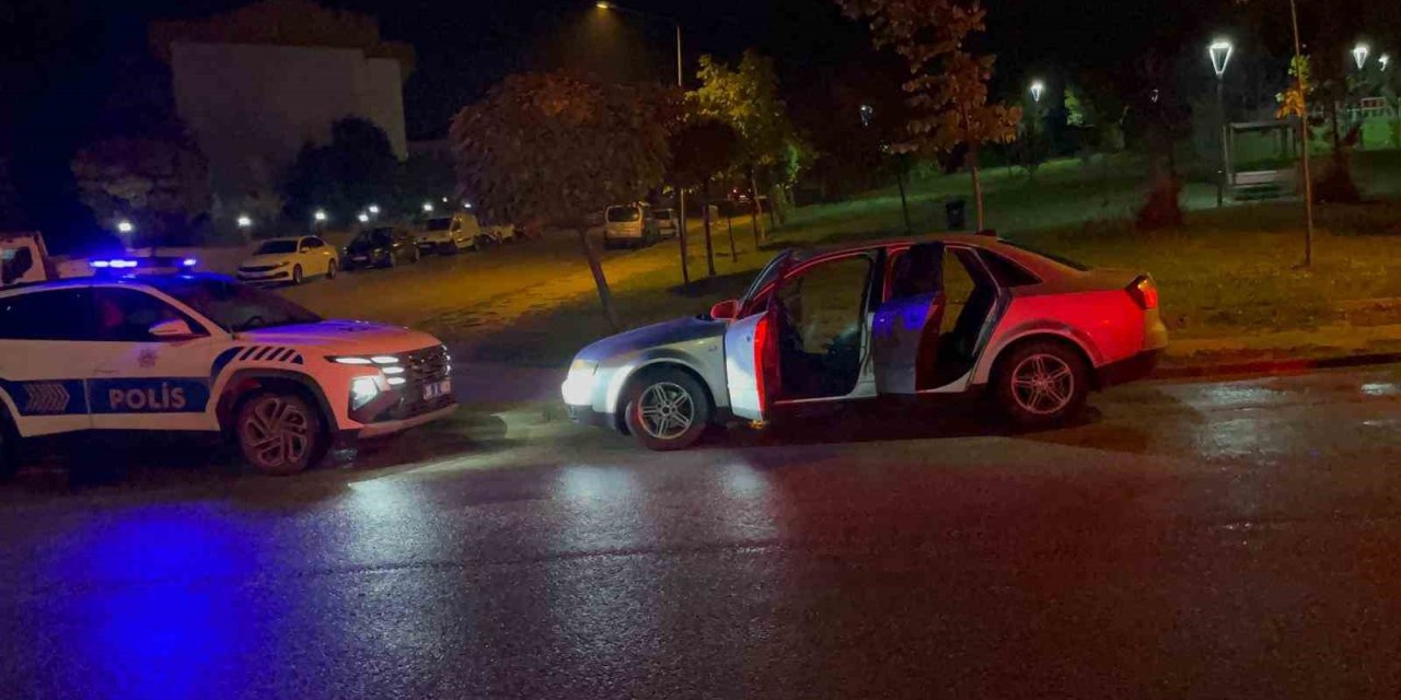 Annesinin Aracı İle Polisten Kaçan Gence 62 Bin TL Para Cezası Kesildi