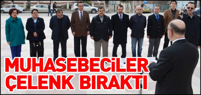 MUHASEBECİLER ÇELENK BIRAKTI