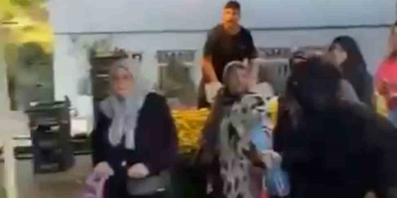 Peçeyle Gizlendiler, Pazarda Hırsızlık Yaparken Yakalanınca Böyle Kaçtılar