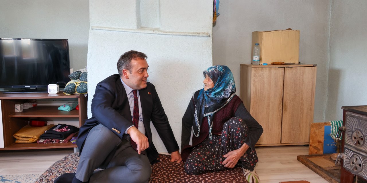 Vali Sözer'den 96 Yaşındaki Fatma Teyzeye Ziyaret
