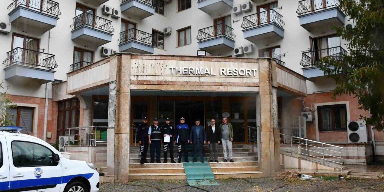 1 Yıldır Kapalı Olan Otel Tahliye Edildi
