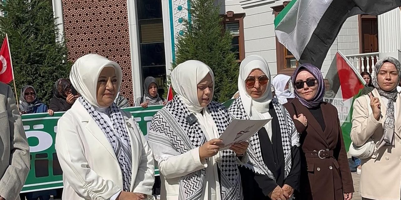 İl Kadın Kolları Başkanlığı’ndan Gazze İçin Sessiz Çığlık Zinciri