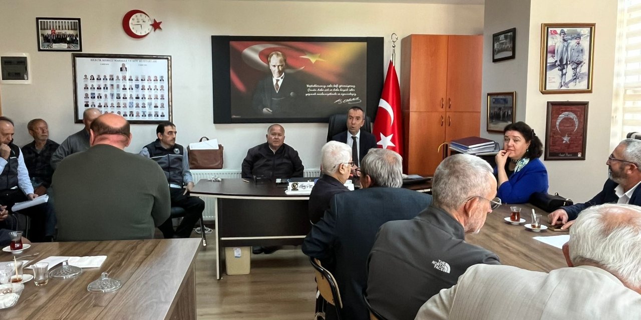 İl Müdürü Çetin Ayvalık muhtarlarla buluştu