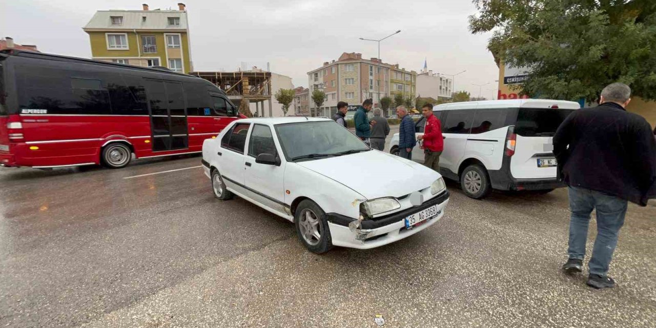Çaldığı Otomobilin Patlayan Lastiğine Rağmen Kilometrelerce Polisten Kaçtı