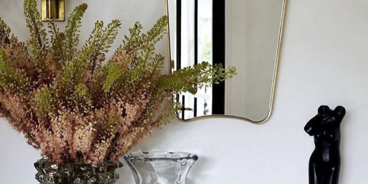 Asimetrik Ayna ile Mekanlara Modern Bir Dokunuş