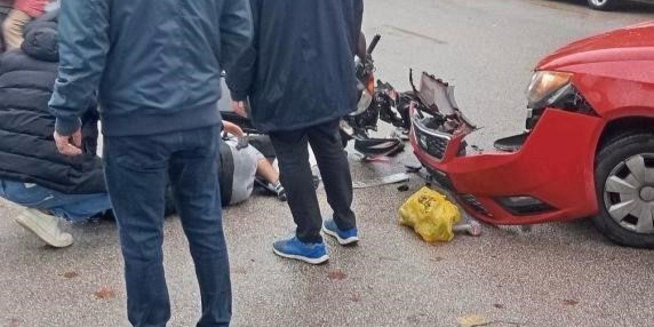 Motosiklet Ve Otomobil Kafa Kafaya Çarpıştı: 1 Yaralı