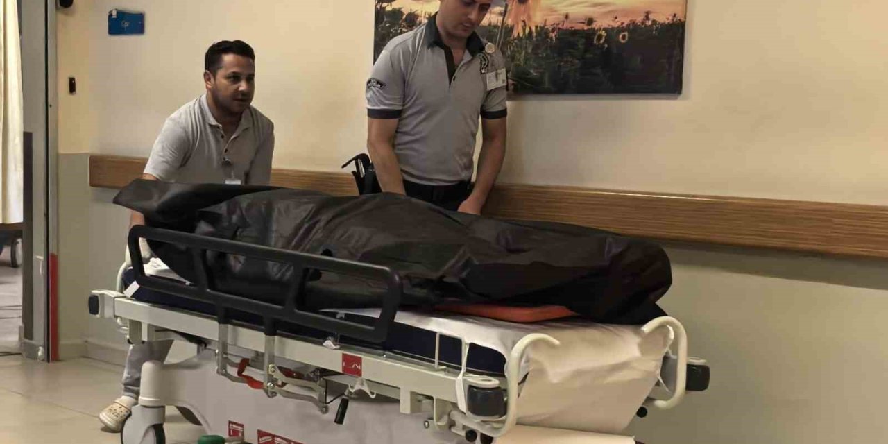 Evinde Hareketsiz Bulunan Mısırlı Adam Hayatını Kaybetti