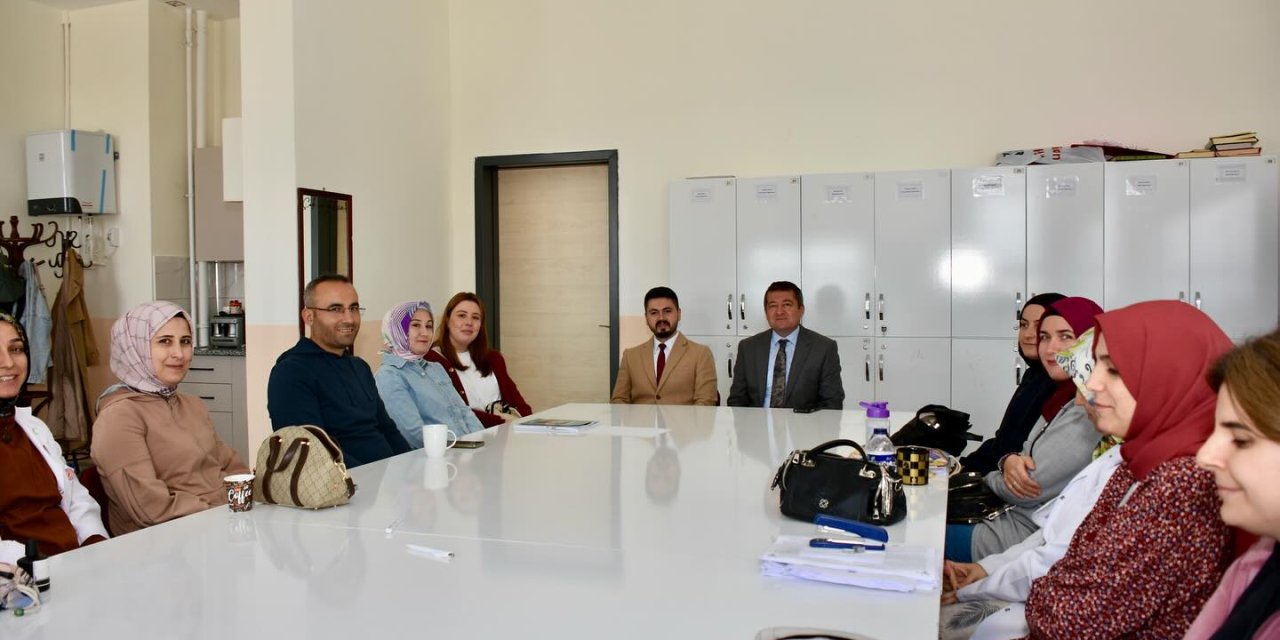 Müdür Şimşek, Öğretmenlerle Bir Araya Geldi