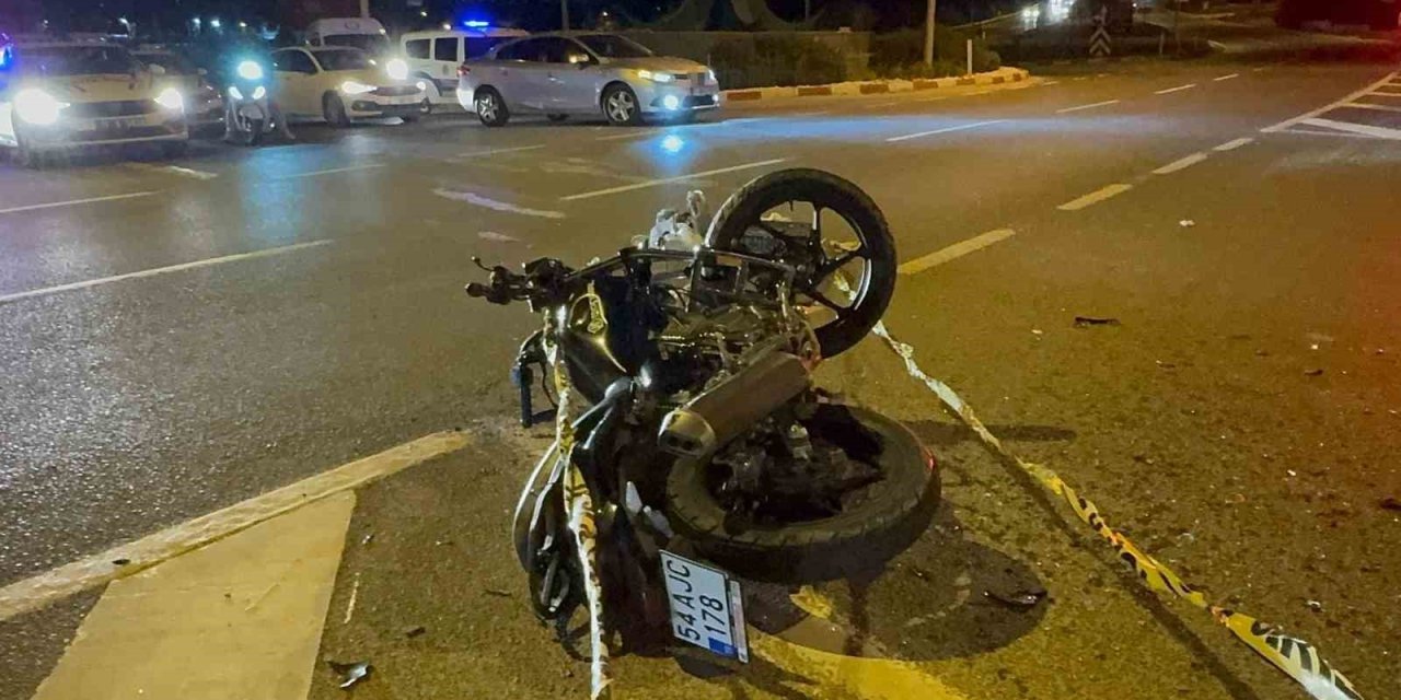 Bilecik'te Motosiklet İle Midibüs Çarpıştı: 1 Ölü