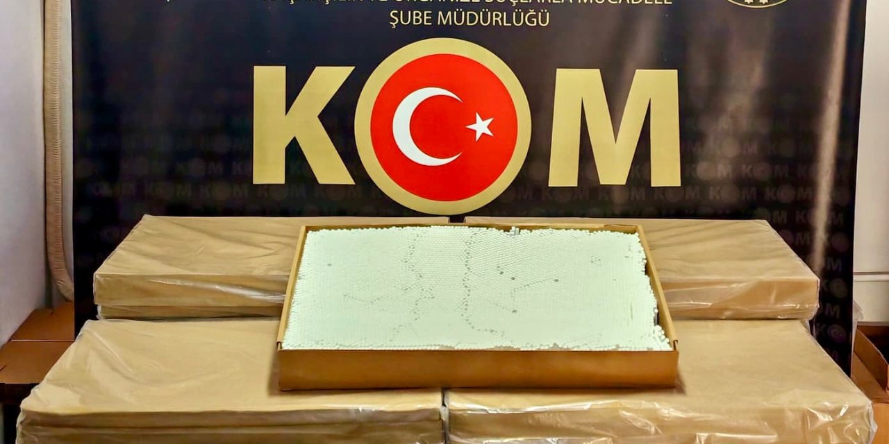 Binlerce dolu makaron ele geçirildi