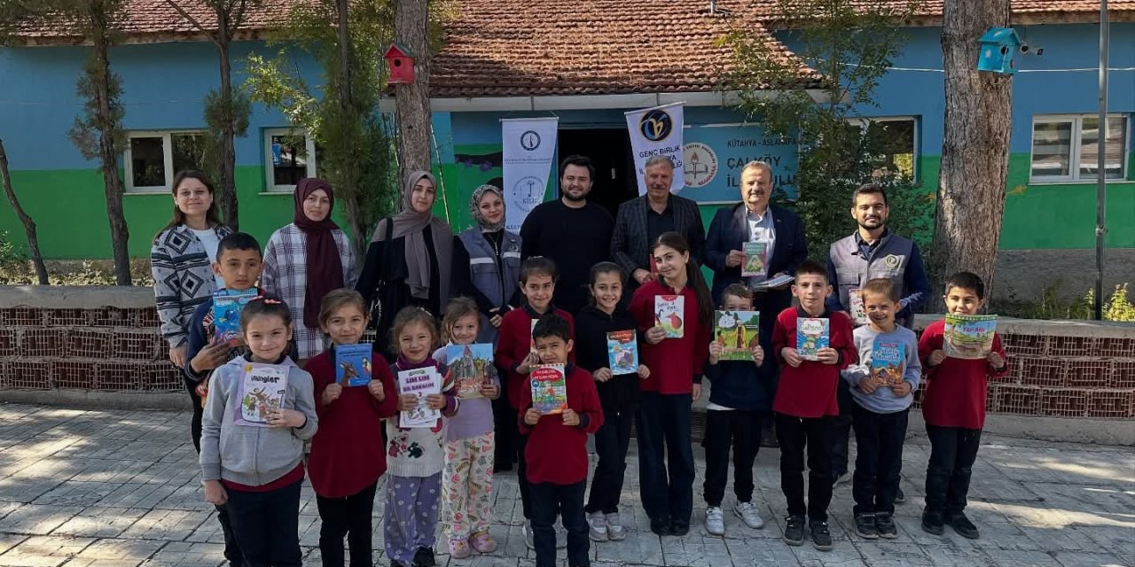 7 Köy Okuluna Bin 700 Kitaplık Destek