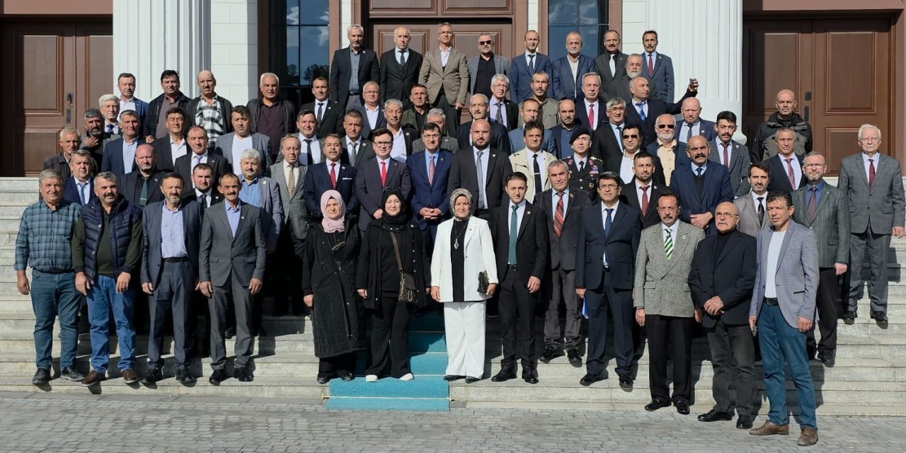 "Muhtarlarımız Demokrasimizin Temel Taşıdır"