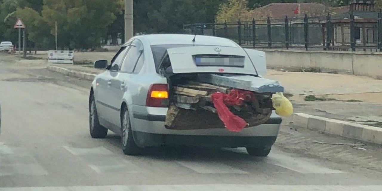 Bagajı Dolu Araç Trafiği Tehlikeye Attı