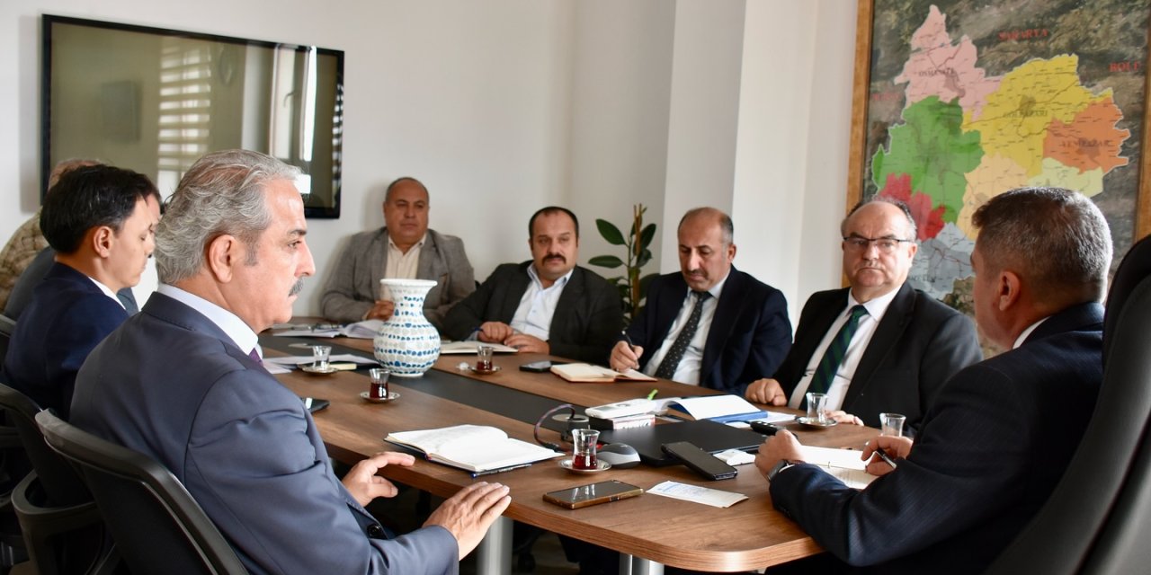 Eğitim Çalışmaları Ele Alındı