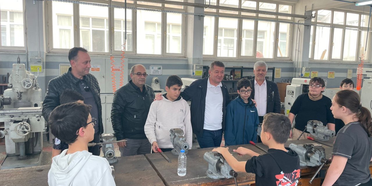 Müdür Şimşek Zanaat Atölyelerini Ziyaret Etti