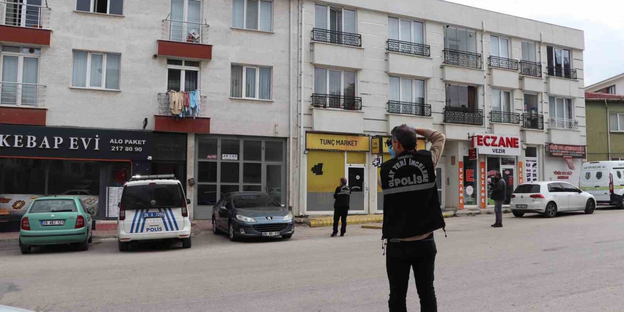 Eşinin Yaşadığı Binaya Tüfekle Ateş Eden Şahıs Yakalandı