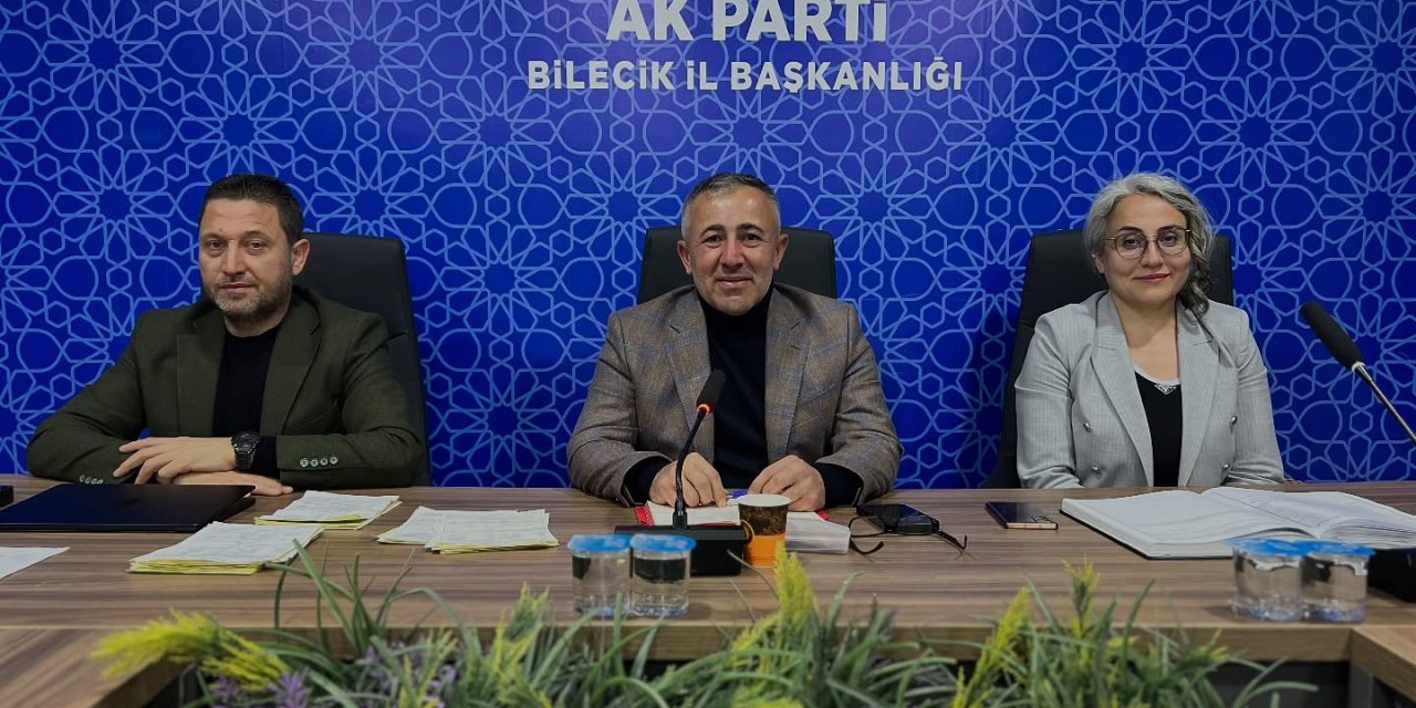 AK Parti'de İstişare Toplantısı