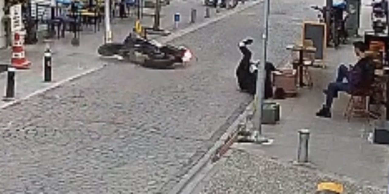 Kediye Çarpmamaya Çalışırken Motosikleti Deviren Kasksız Sürücü Ağır Yaralandı